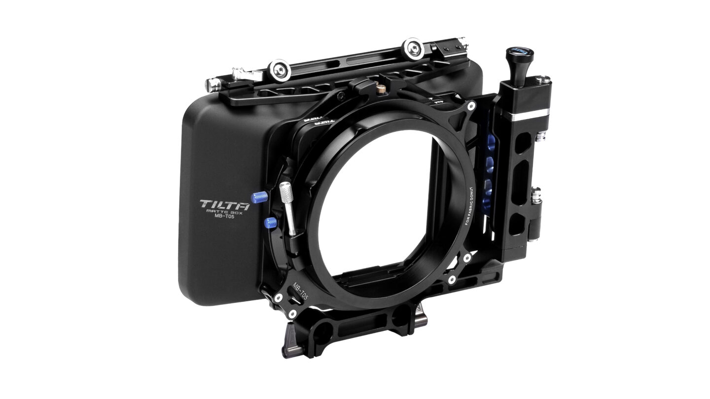 MB-T05_4x4_CarbonFiberMatteBoxRear_legacy