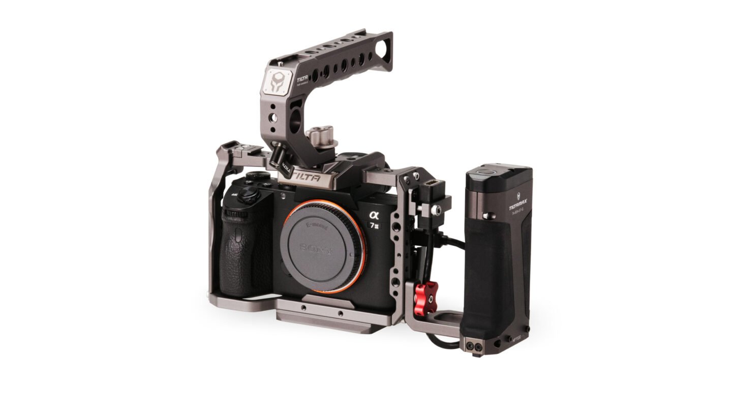 Tiltaing Sony a7a9 Series Kit B Gray (TA-T17-B-G)_34front_Legacy-2