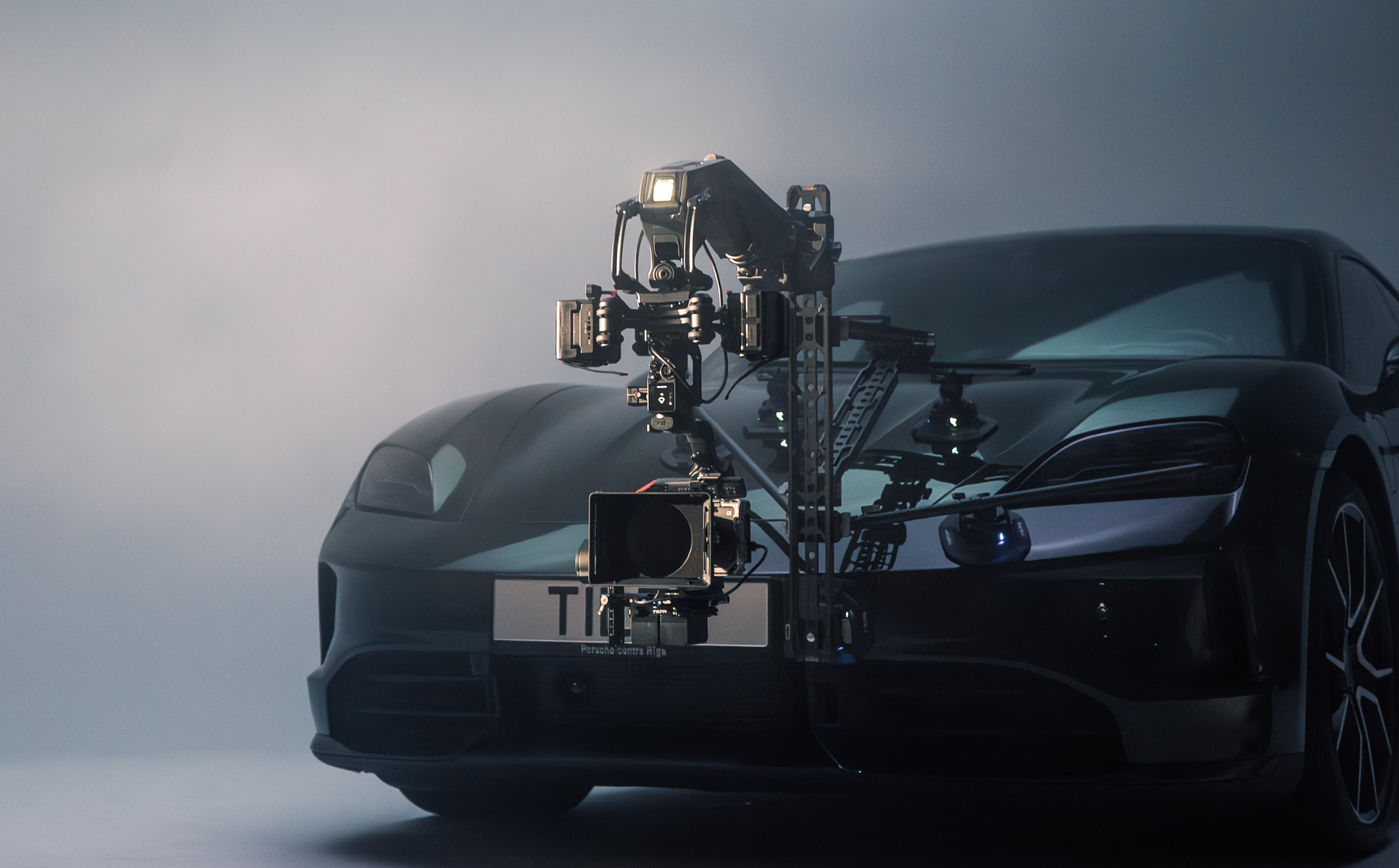 TILTA HYDRA ALIEN カーマウンティングシステム V-Mount Hydra Alien Pro Car Mounting System | Tilta
