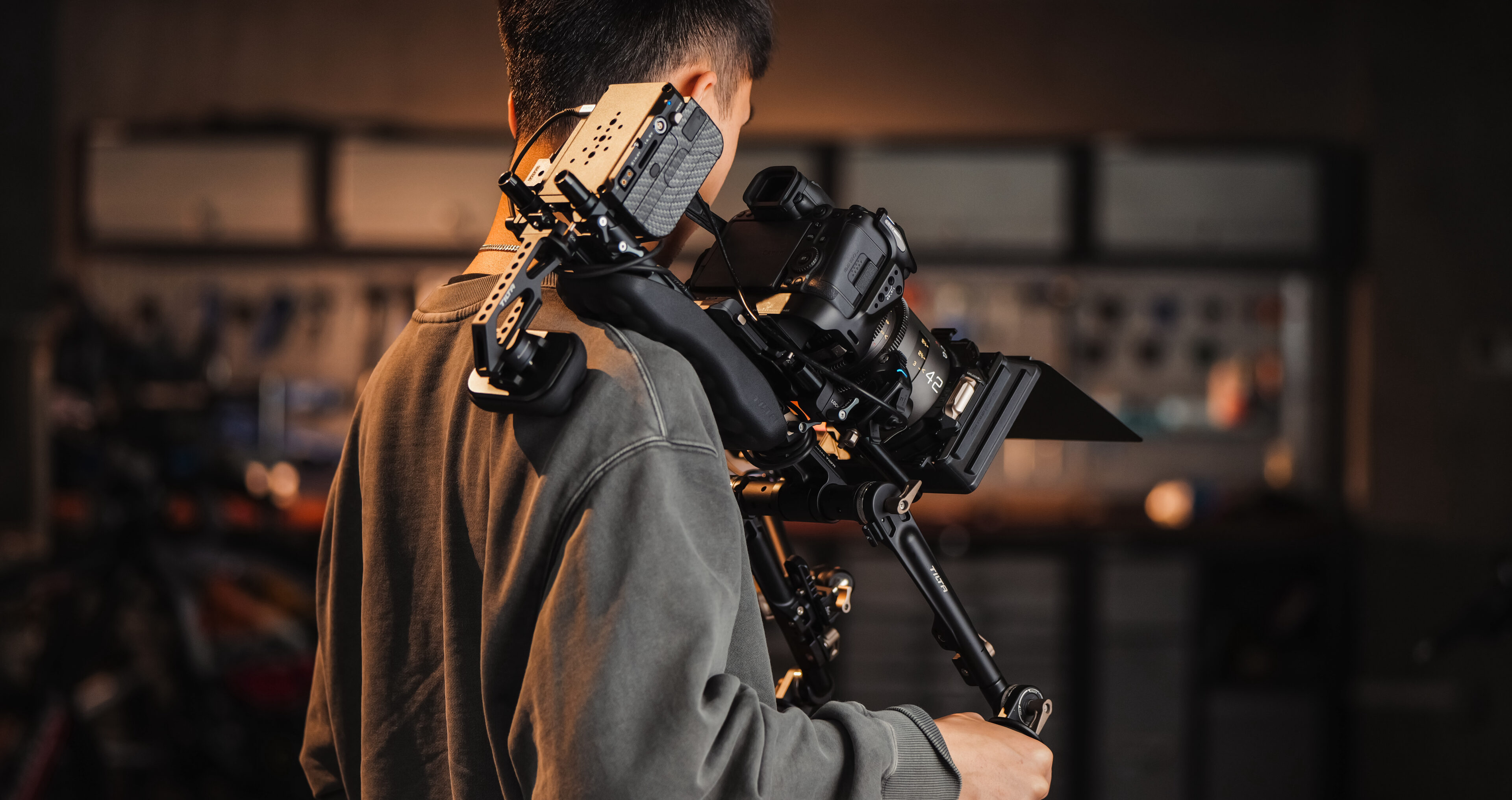 TA−02 Full Camera Cage for Canon R5 Mark II - Black | Tilta