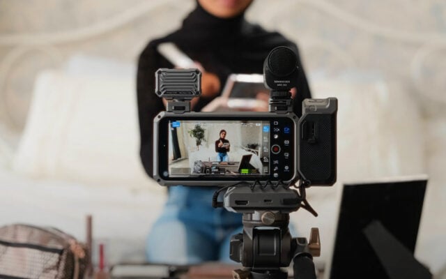 khronos ecosystem for iphone being used for a makeup tutorial video