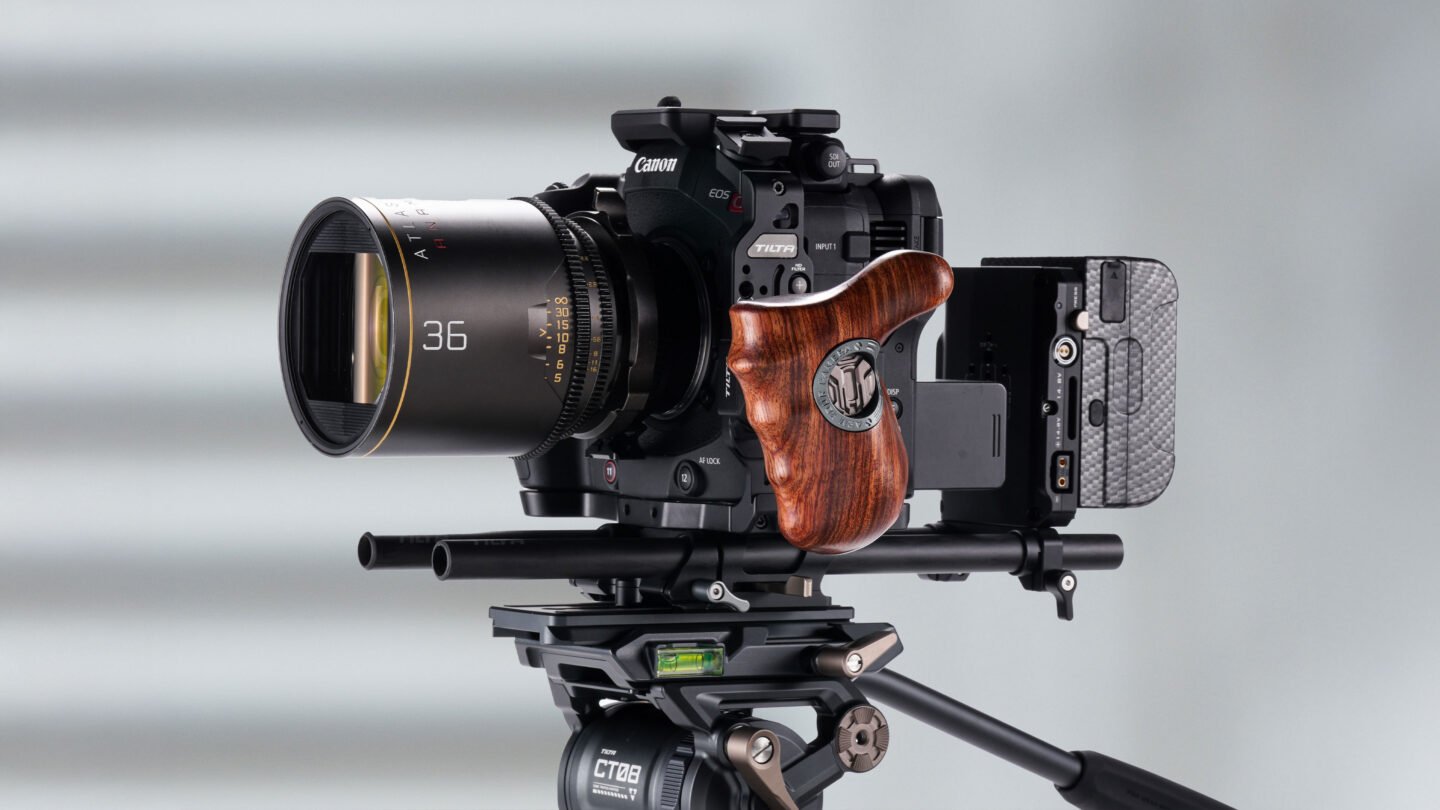 SHAPE CANON EOS C80 cage + Vマウントプレート SHAPE Canon EOS C80 Mini V-Mount Pivoting Battery Plate