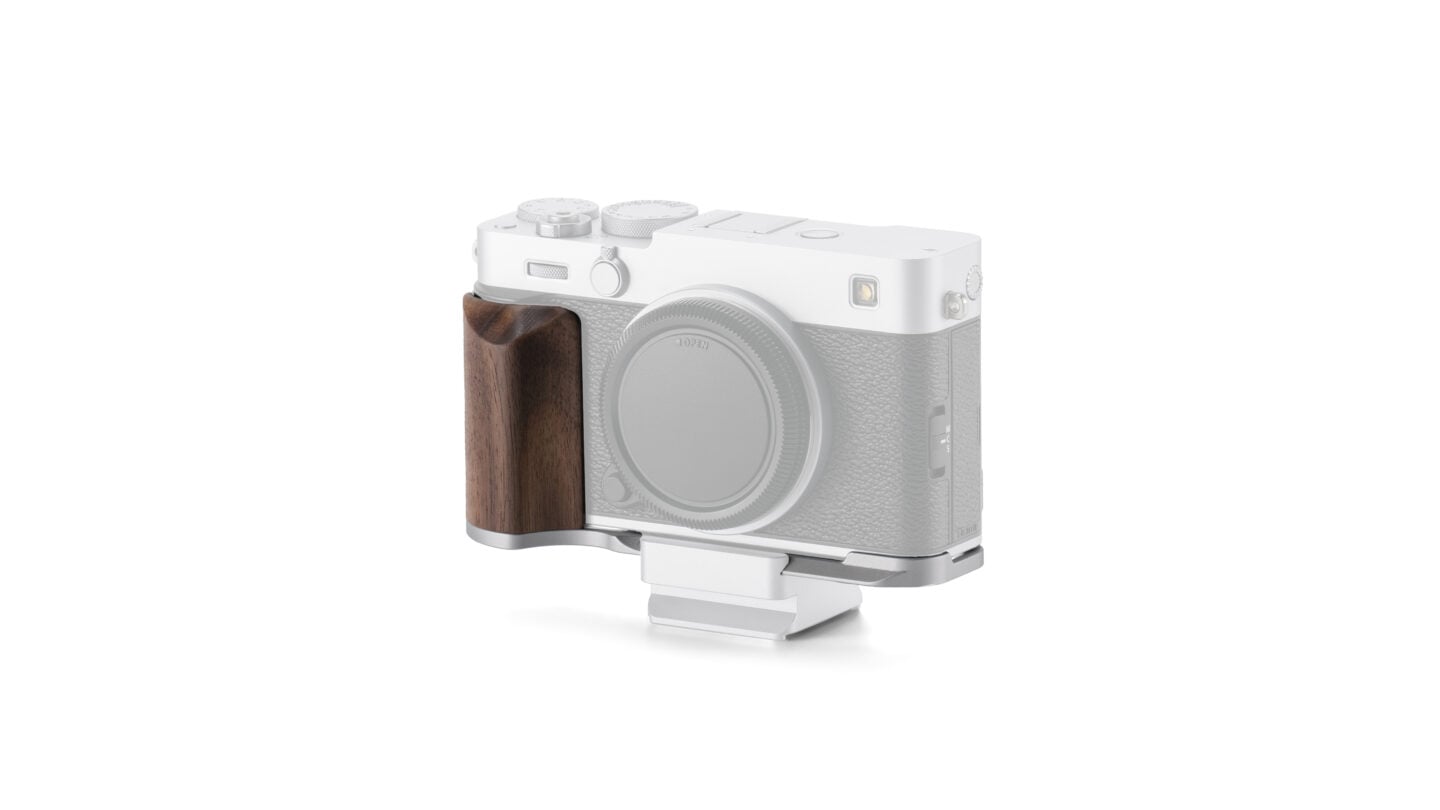 Mounting Baseplate with Wooden Grip for Fujifilm X-E5 | Tilta