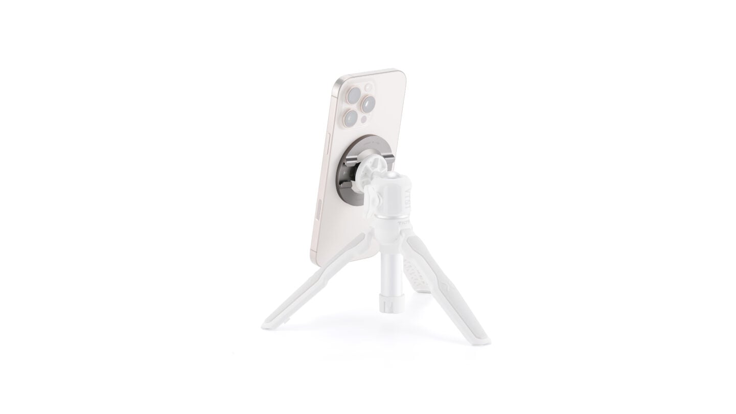 Tilta Universal Magnetic Mounting Bracket (1/4″-20) - Titanium