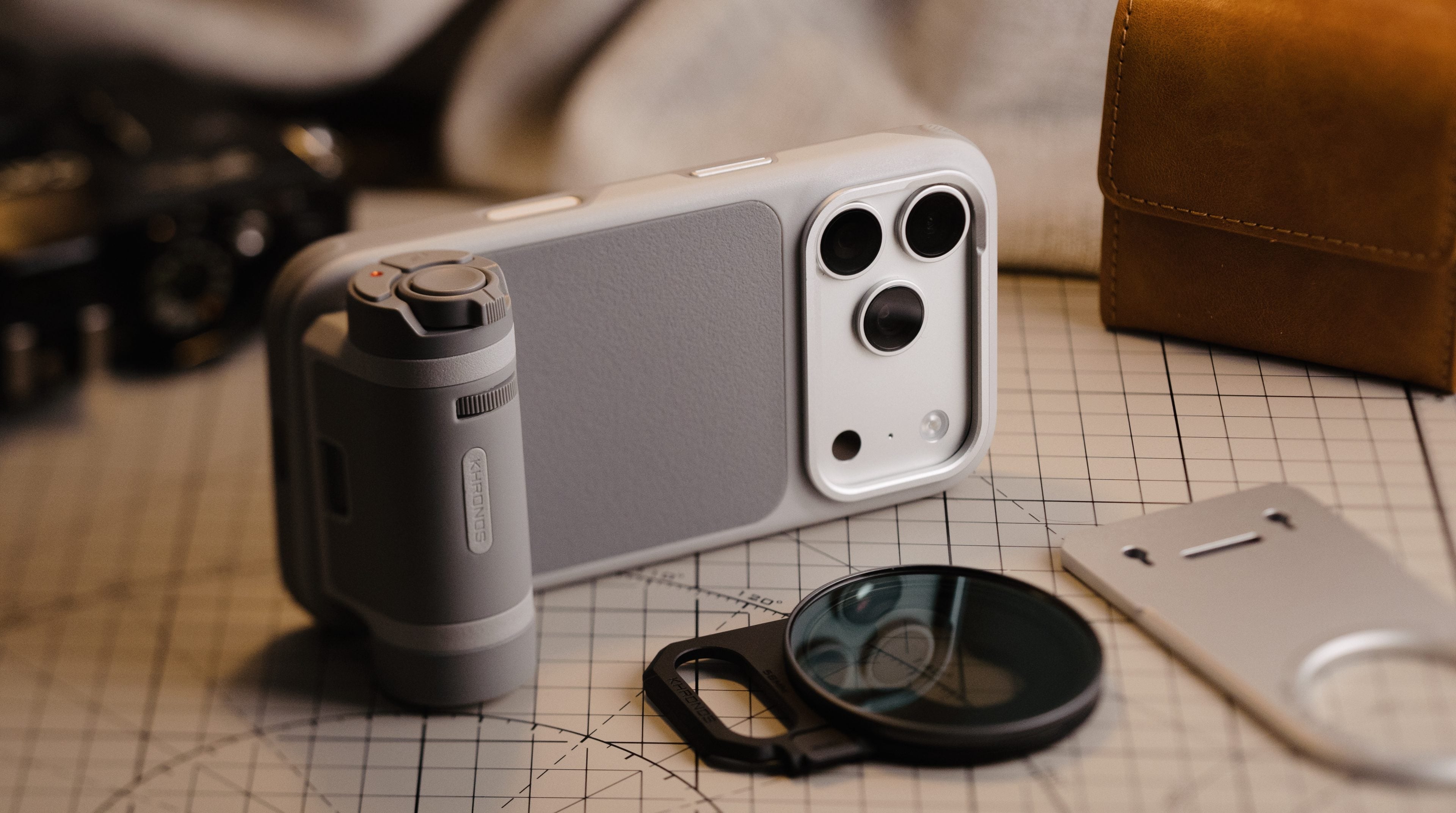 Khronos Lite iPhone 17 Pro/Pro Max Creator Kit | Tilta