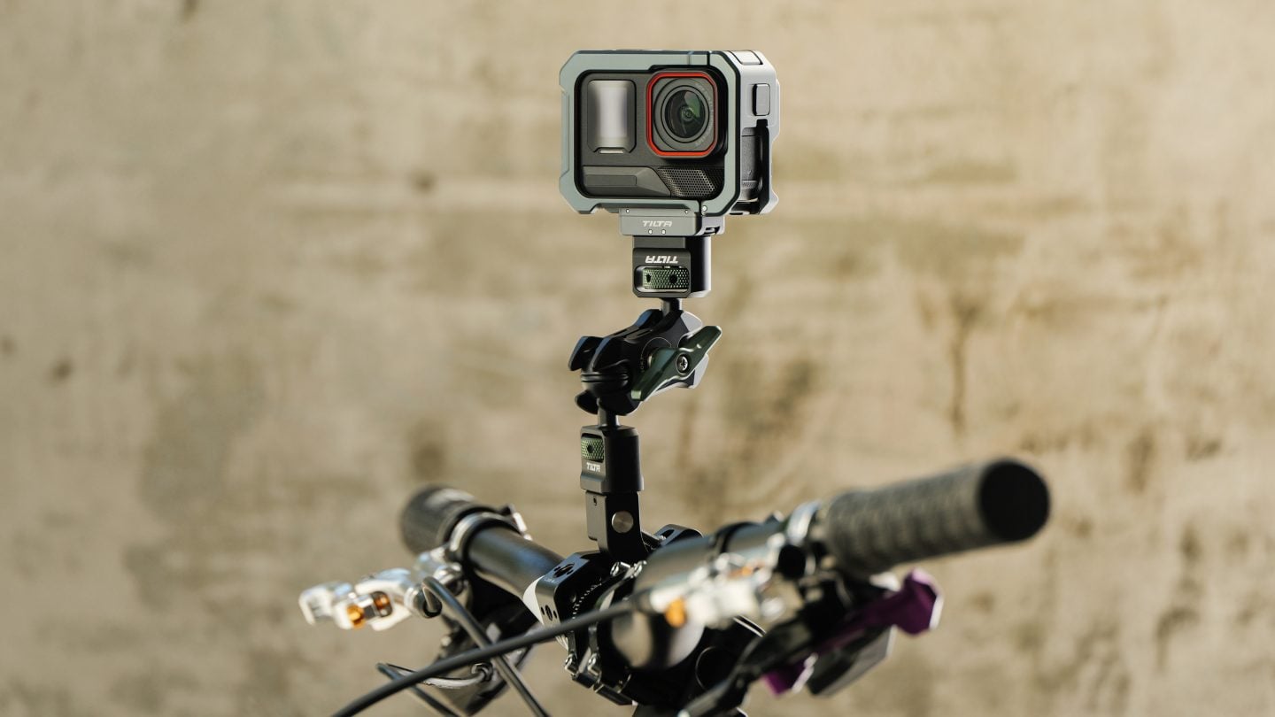 Quick Release Mounting Baseplate for Insta360 Ace Pro Series and X