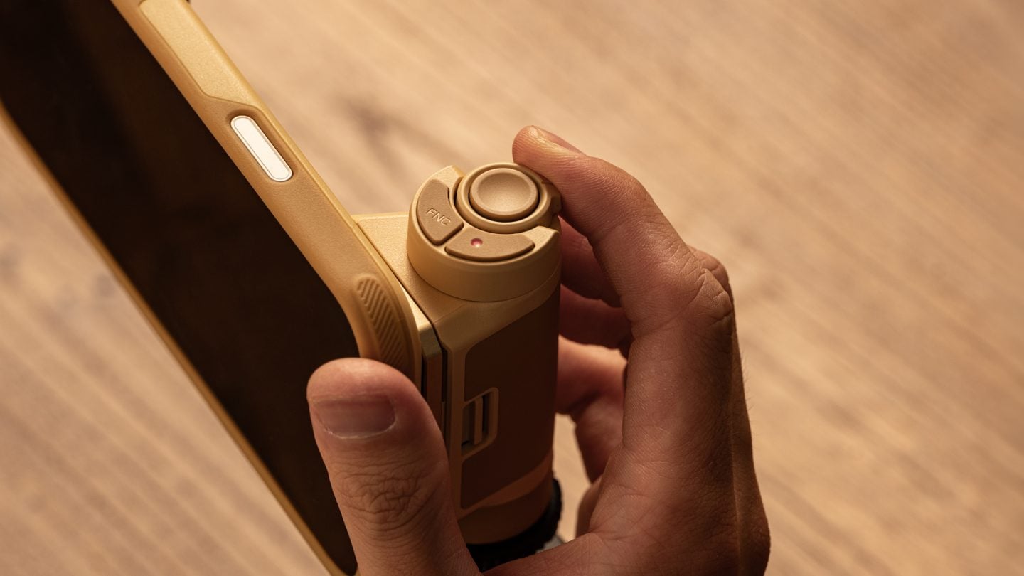 Khronos Lite x On the Roam iPhone 17 Pro Max Creator Kit - Gold